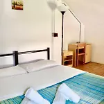 Montino Coliving ホステル オッジェッビオ