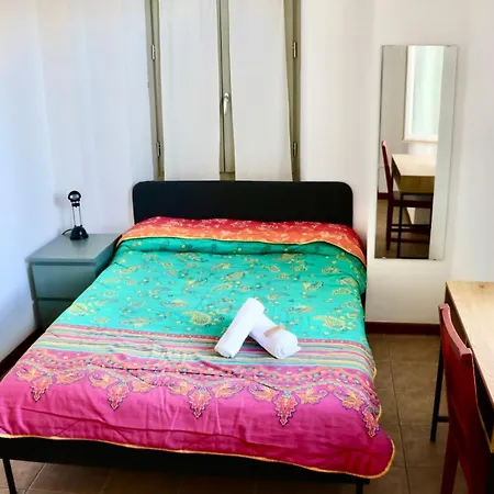 Montino Coliving ホステル