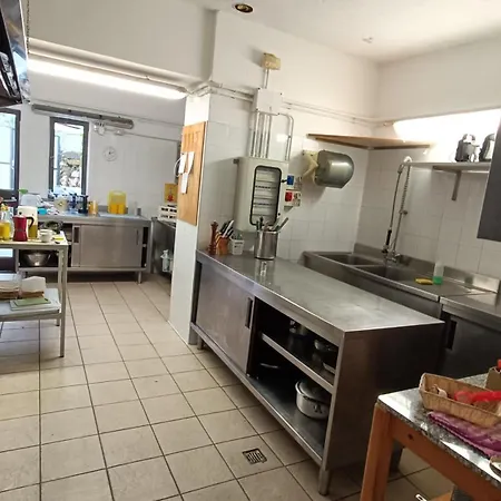 Montino Coliving Vandrerhjem *