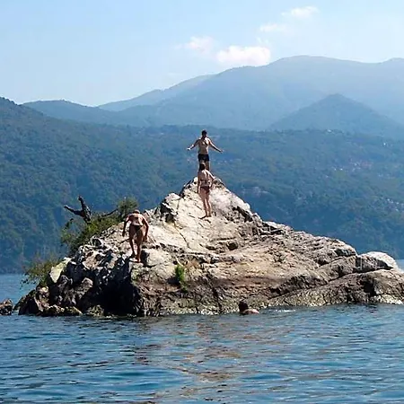 Hostal Montino Coliving Oggebbio