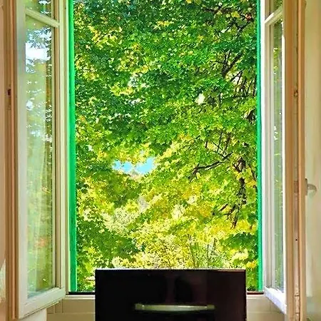 Montino Coliving Hostal *